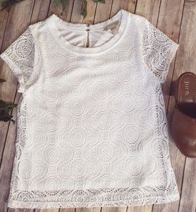 🌿Banana Rebuplic White Lace Pattern Blouse🌿